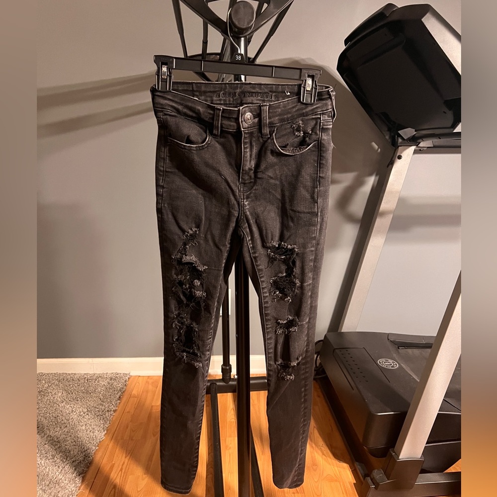 American eagle jeans black with rips